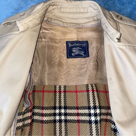 Vintage Burberry Trench Coat - Small - Picture 7 of 13